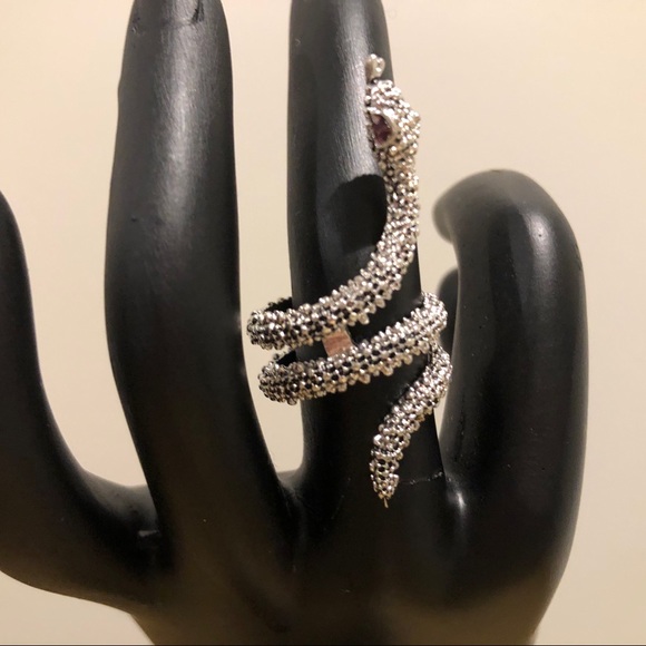 Snake Ring Silver Toned with Jewel Eyes NEW - Picture 2 of 8